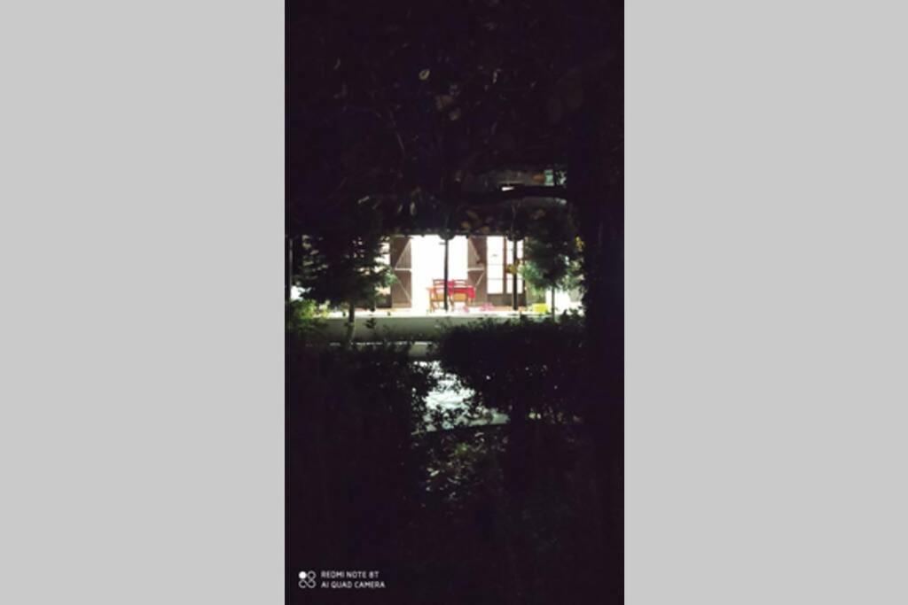Αρχοντικο Στουσ Προποδεσ Του Ορουσ Διρφυσ Villa Loutsa  Buitenkant foto