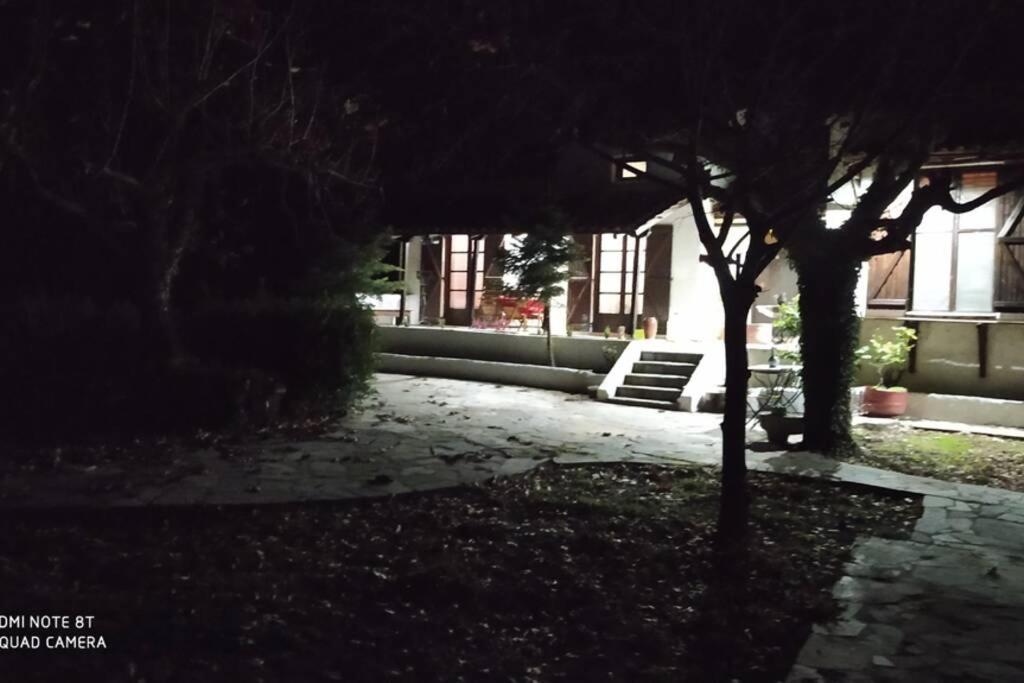 Αρχοντικο Στουσ Προποδεσ Του Ορουσ Διρφυσ Villa Loutsa  Buitenkant foto